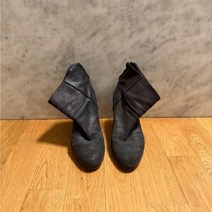 rag & bone Black Leather Ankle Booties